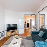 Elegant Haussmannian-style In I Balcony And Views, Close To Metro, Parking Available Apartment *