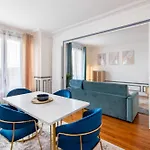 Elegant Haussmannian-style In I Balcony And Views, Close To Metro, Parking Available Apartment