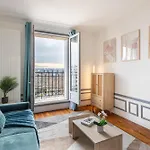 Elegant Haussmannian-style In I Balcony And Views, Close To Metro, Parking Available Apartment *