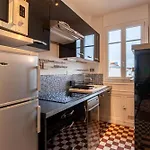 Elegant Haussmannian-style In I Balcony And Views, Close To Metro, Parking Available *