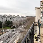 Elegant Haussmannian-style In I Balcony And Views, Close To Metro, Parking Available *